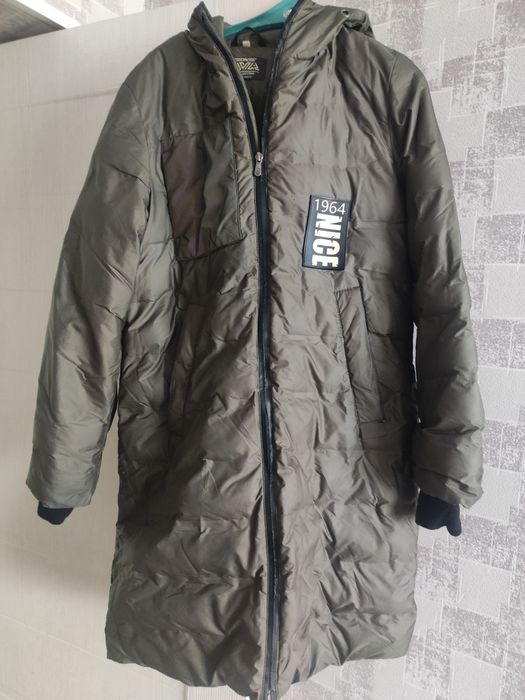 Продам зимнюю подростковую куртку на 13-14 лет