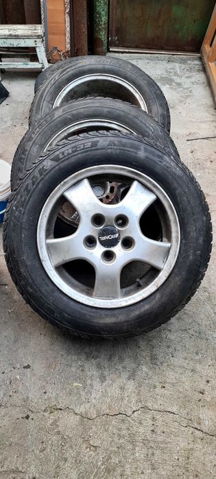 Jante Ronal 195/65 R16 7J 15H2 ET 45 DOT 2812 Bridgstone Blizzak Iarna