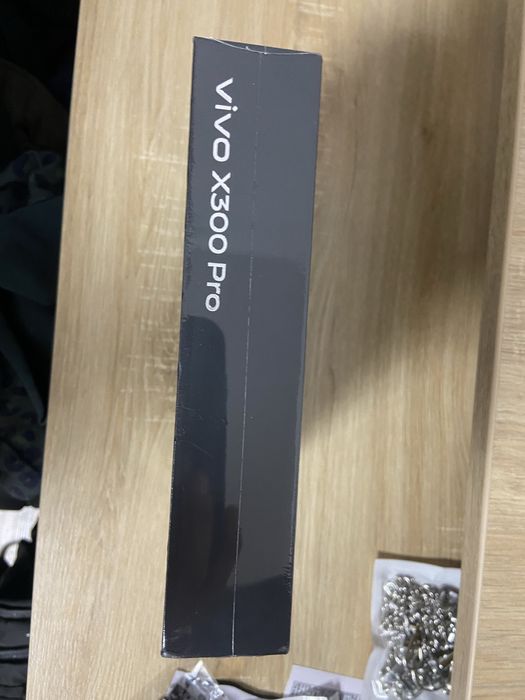 Telefon Vivo X300 pro, nou sigilat