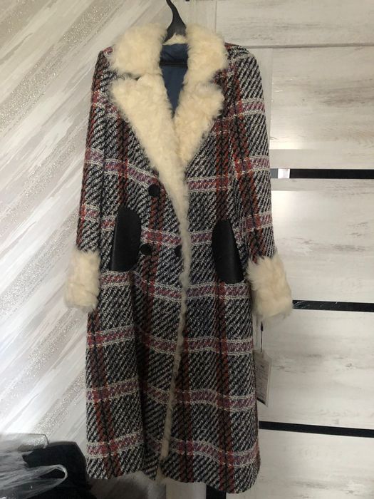 Продам польто  в отличном состоянии