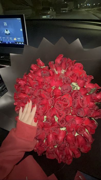 51 роза свежие почти даром