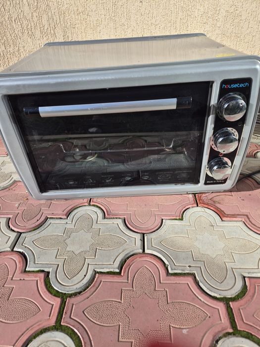 Cuptor electric housetech