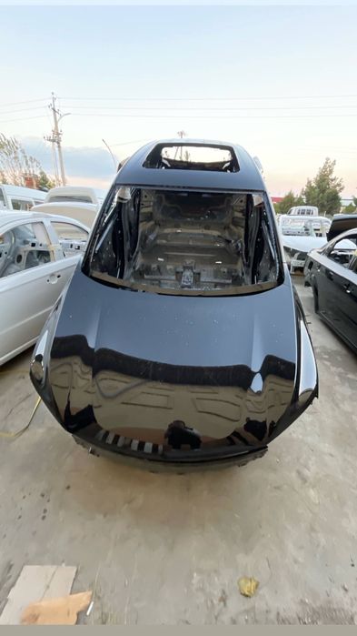 Radnoy Tracker Old kapot sotiladi