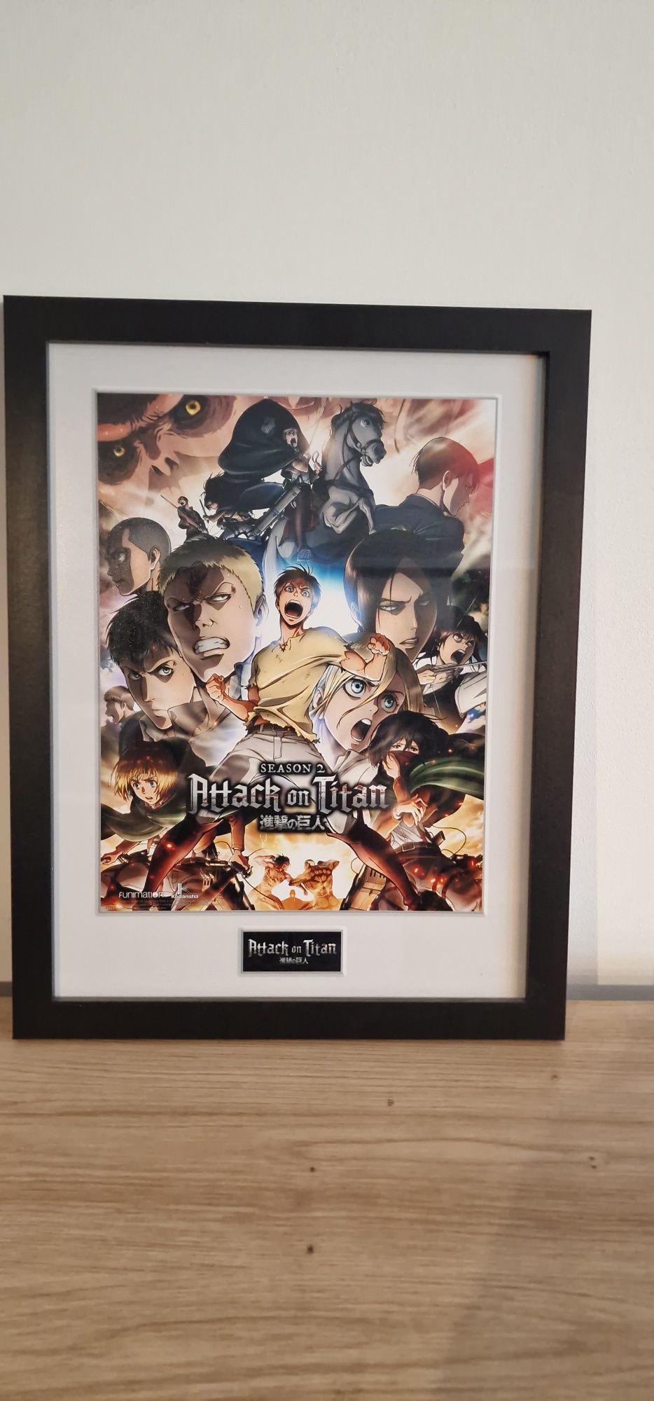 Рамкиран плакат Attack on Titan Season 2 - Collage Key Art
30 × 40 cm