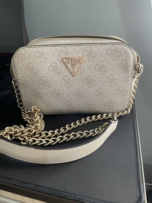 Оригинална дамска чанта GUESS + калъф