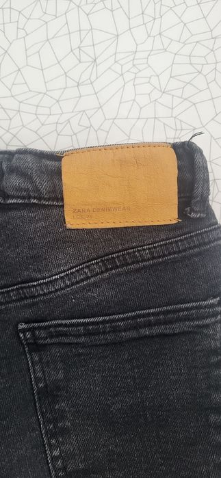 Jeans/Blugi ZARA Fete  3 perechii 90 RON
