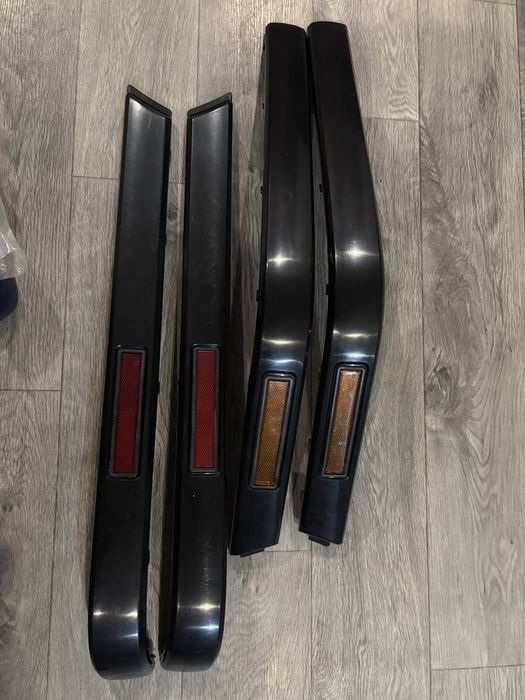 Продам на бмв е34 молдинги на бампера USA