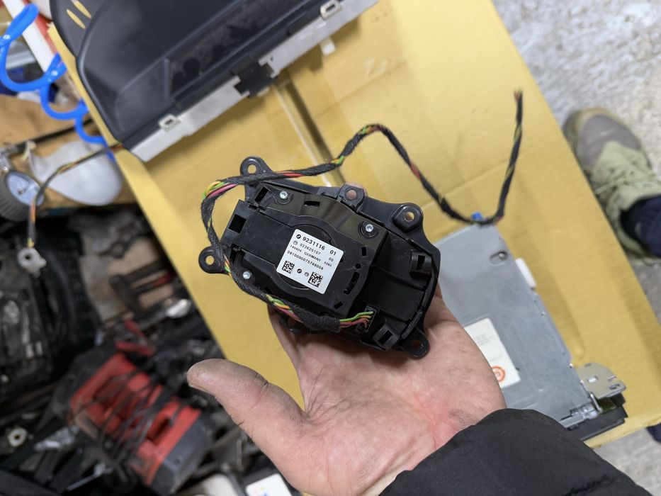 Controler navigatie cic bmw e90 e91 e92 e93 e81 e87 e82 e88 e84 e60