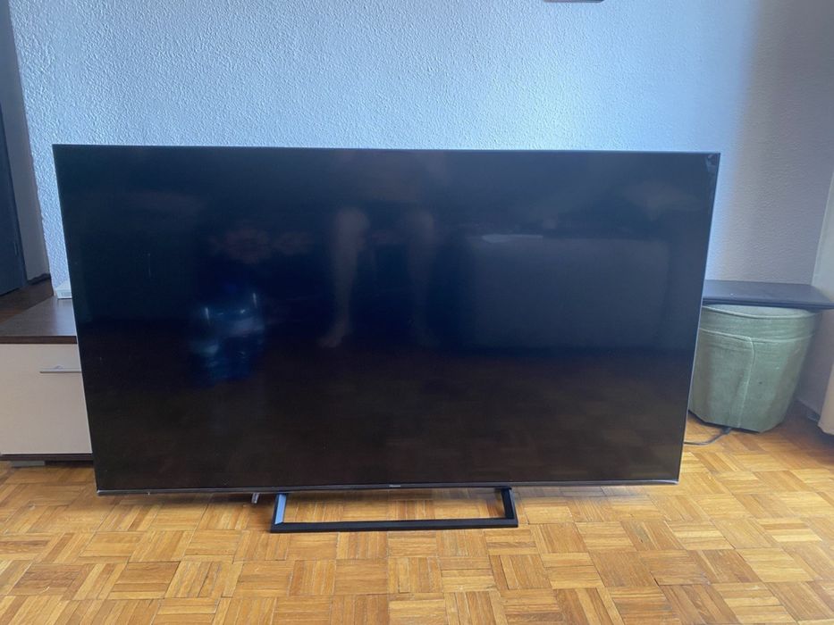 Televizor Hisense 65” , nu porneste(posibil sursa alimentare)