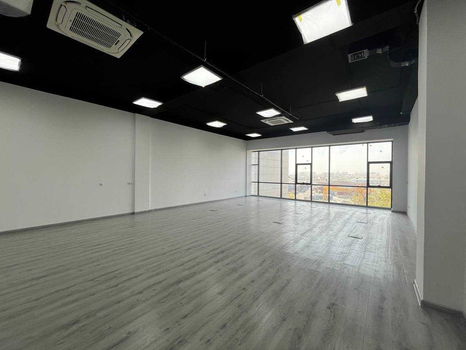 Аренда офисных помещений более 1000м2 сдаётся целиком на ул Махтумкули