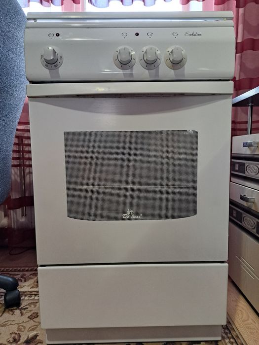 Продам электрическую плиту недорого