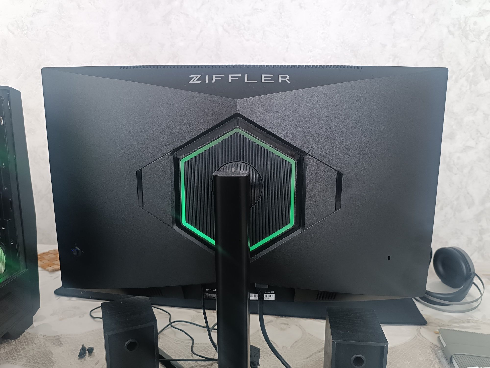 igravoy komputer. Monitor zifler 180hz keys Colorful b760m-d d4
i5 124