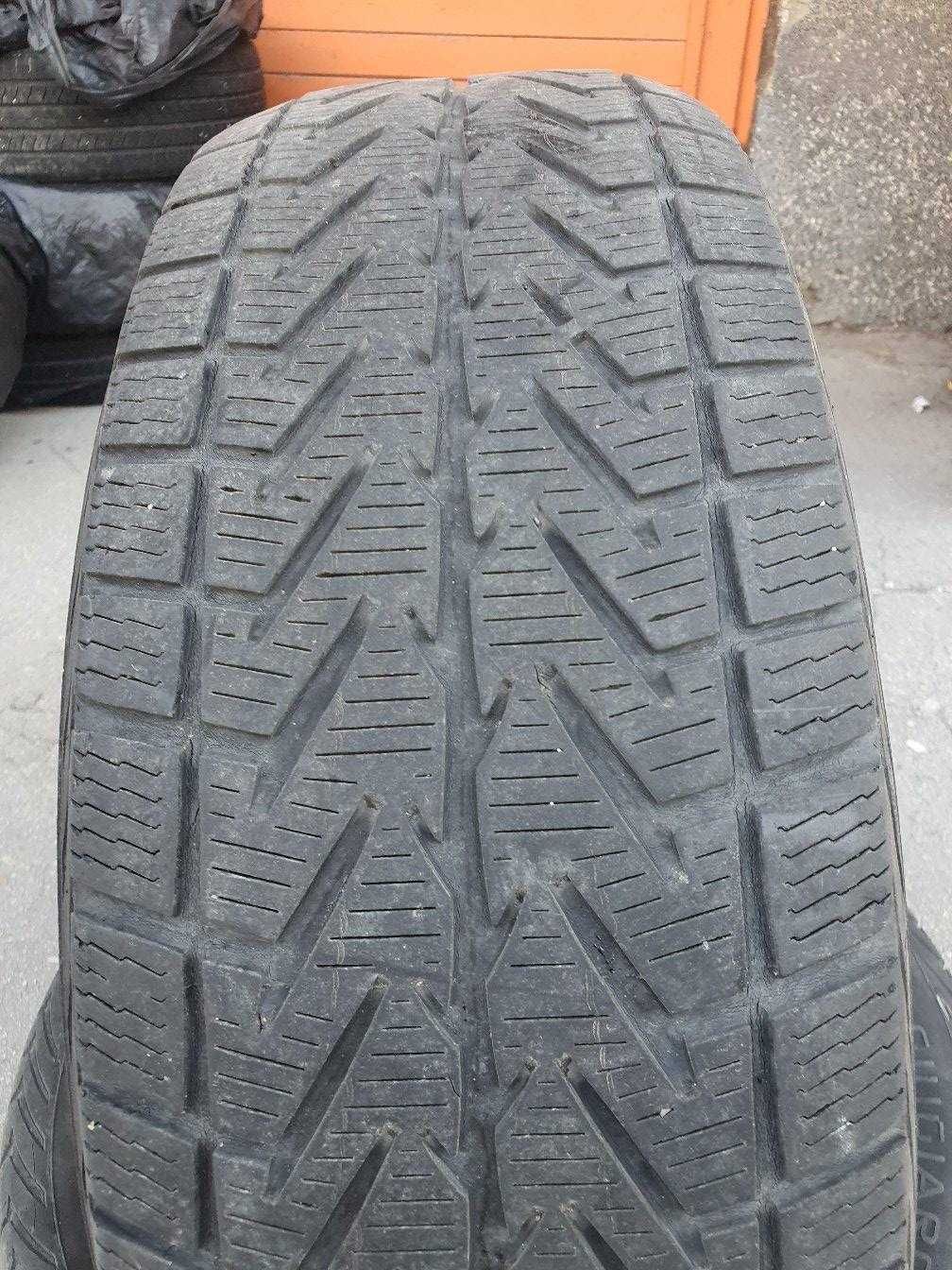 Зимни гуми Vredastein 235/65/R17