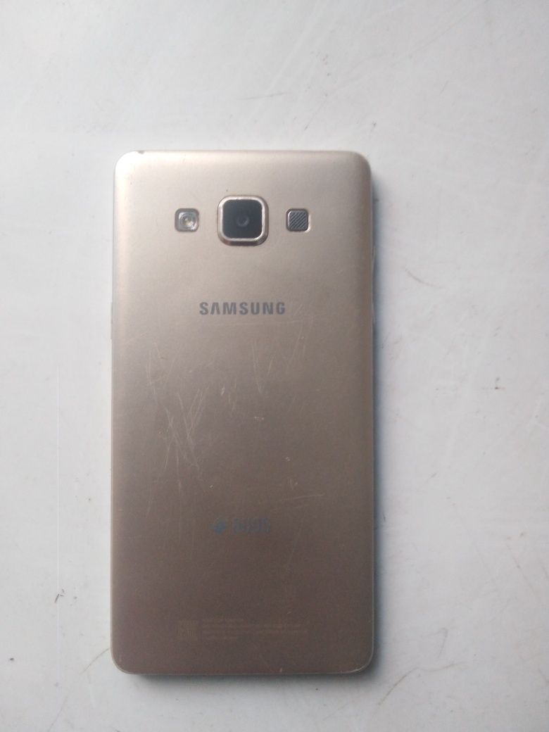 Samsung A5 продам