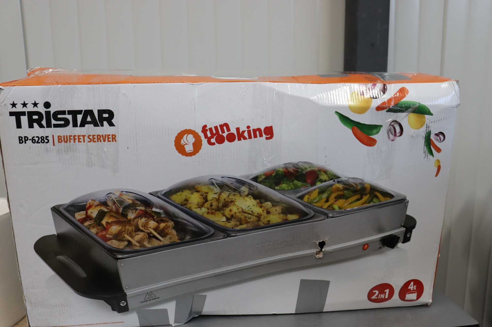 Tristar BP-6285 Сервиращ плот за бюфет, 300W, 4 отделения,  С ДЕФЕКТ