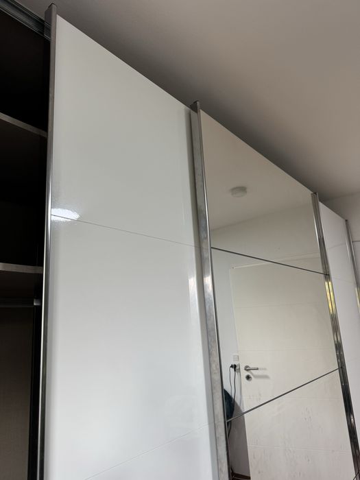 Dressing/Dulap 317/225/60 cm 3 usi culisante alb lucios/oglinda