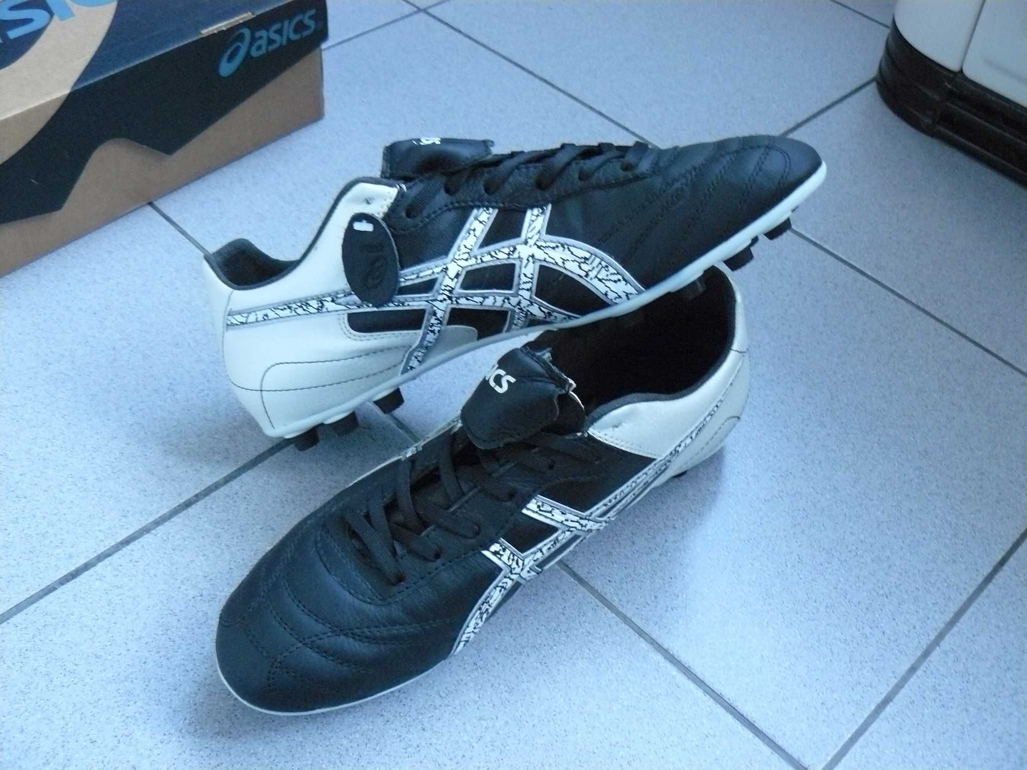 Ghete Fotbal ASICS NIPPON,Piele Cu Crampoane,Originale in cutie, Nr.45