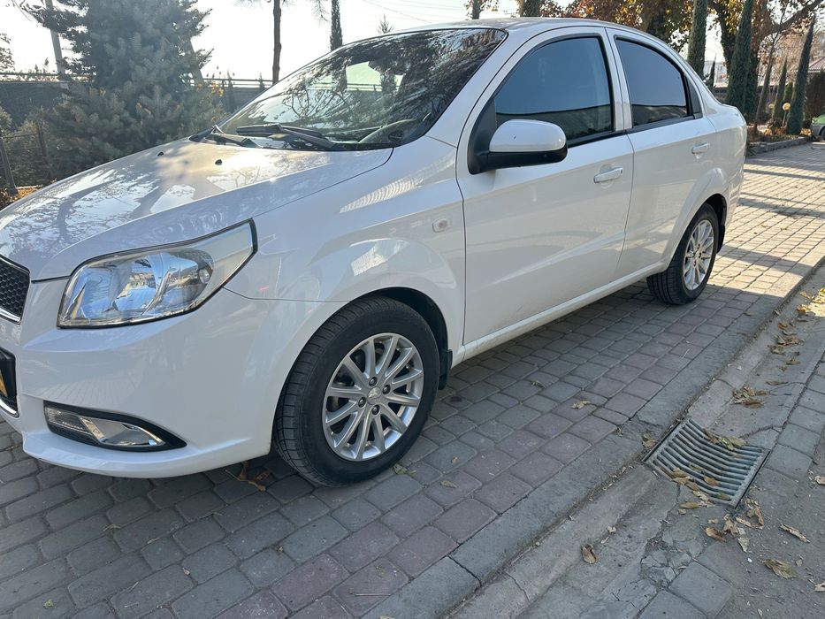 Продается Нексия 3