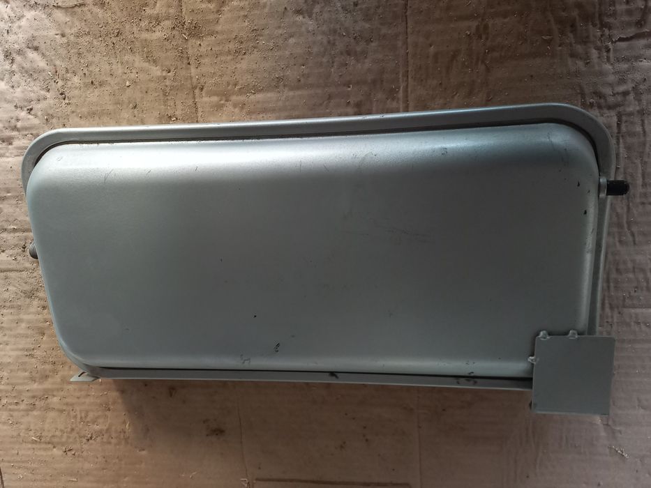 Продам расширительный бачок