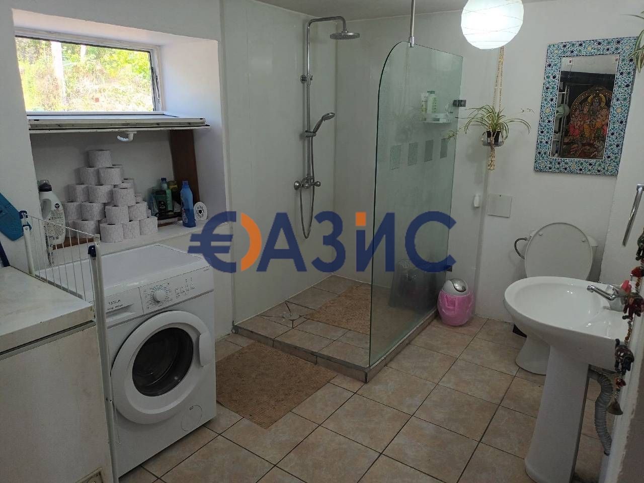 Голяма двуетажна къща в с. Зорница, обл. Бургас, 120 кв. м,