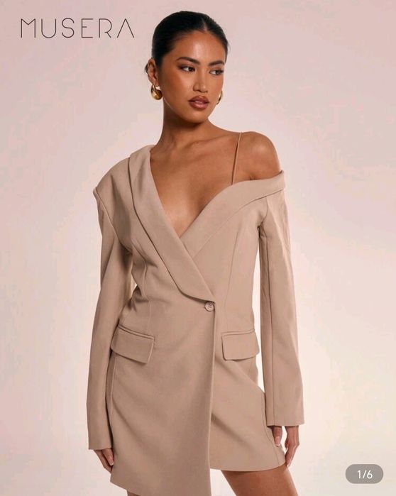 Телесна рокля блейзър