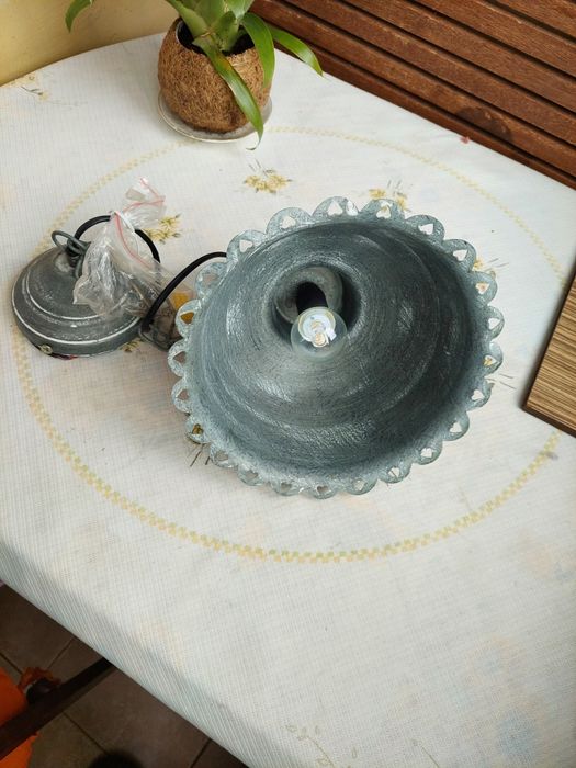 Таванна лампа във винтидж стил