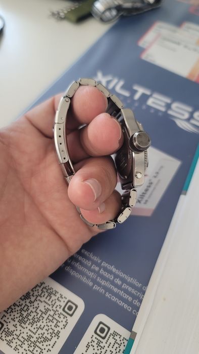 Ceas rar Citizen Oxy pe baterie