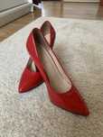 Pantofi cu toc- marimea 37
