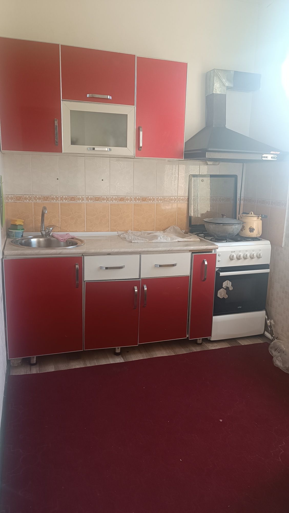 SROCHNA qizlarni ijaraga qóyamiz, bez makler Yashnobod