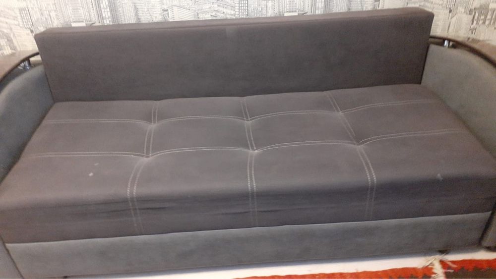 Диван удобный,в хорошем состоянии,качество супер!