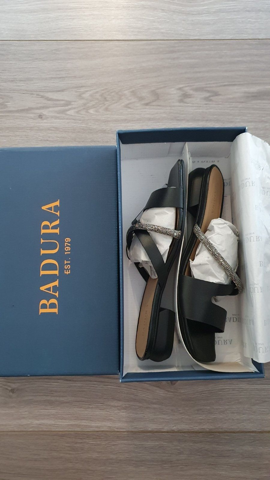 Дамски чехли Badura