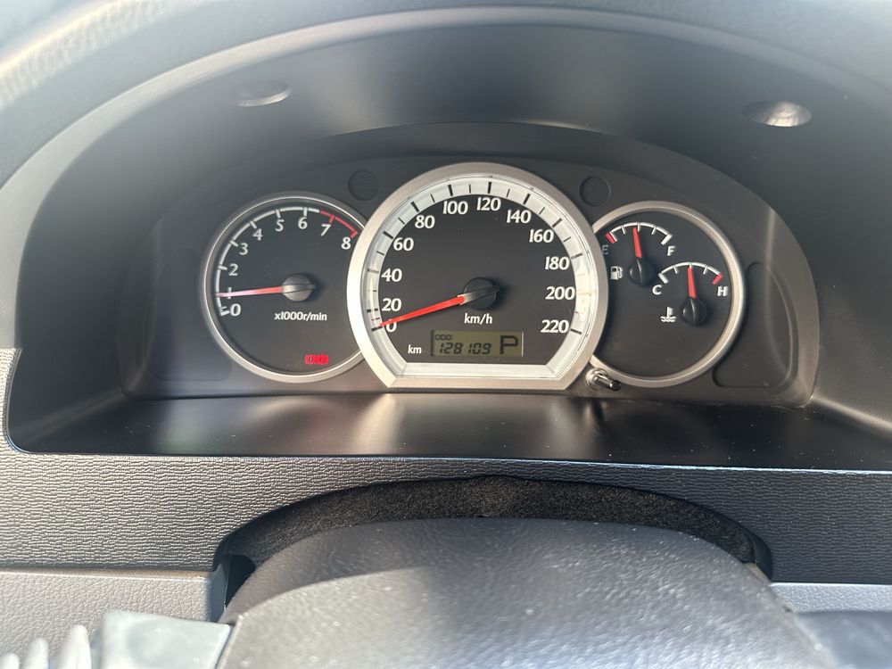 Продаю Lacetti 2015 года, автомат, 1 евро