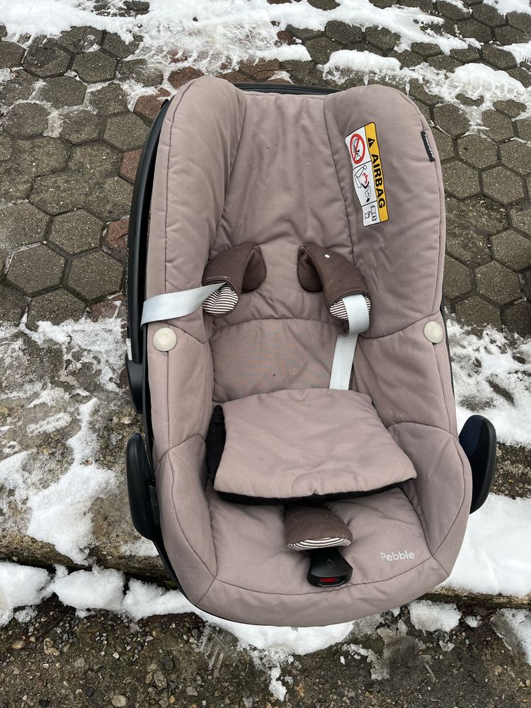 Детско столче за кола Maxi Cosi Pebble + основа