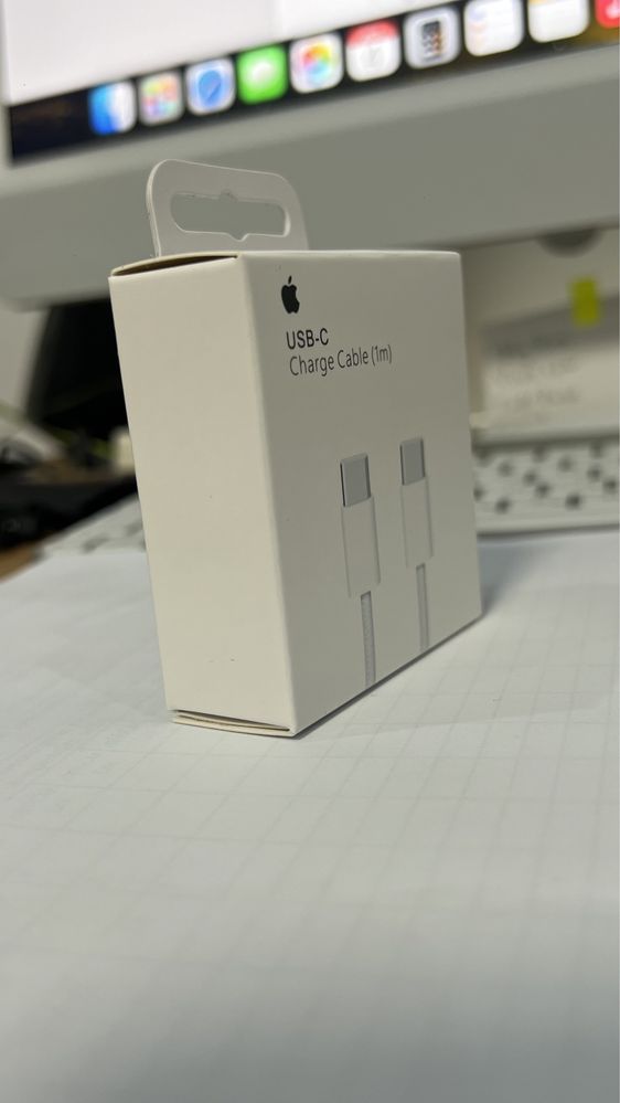 Apple USB-C to USB-C Charge Cable (1m, 2m) нов модел