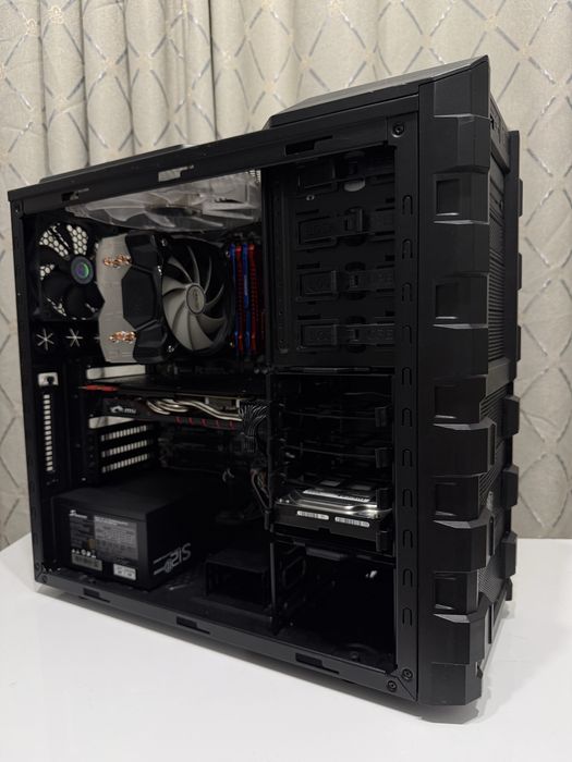 Calculator / Unitate Gaming i5, GTX 980ti, 16Gb, 250Gb SSD, 500Gb HDD