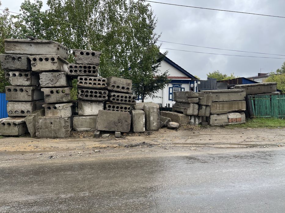 Продам дом в центре хорошое расположение