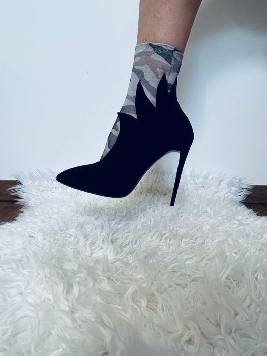 Botine elegante  piele întoarsă Giuseppe Zanotti