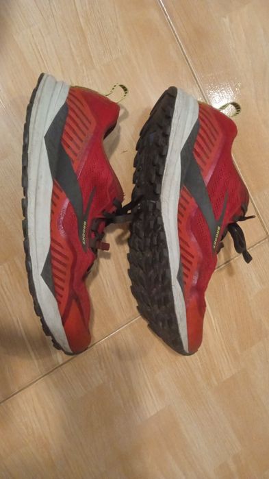 Adidasi alergare Brooks, talpa Trail Tack cu crampoane si amortizare