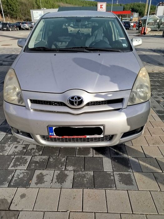Toyota Corolla verso 2.2D-CAT/D4D 177 к.с.