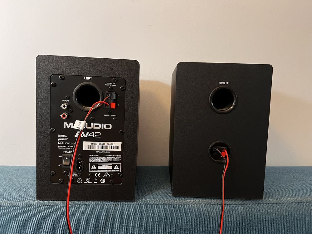 Boxe M-Audio AV42