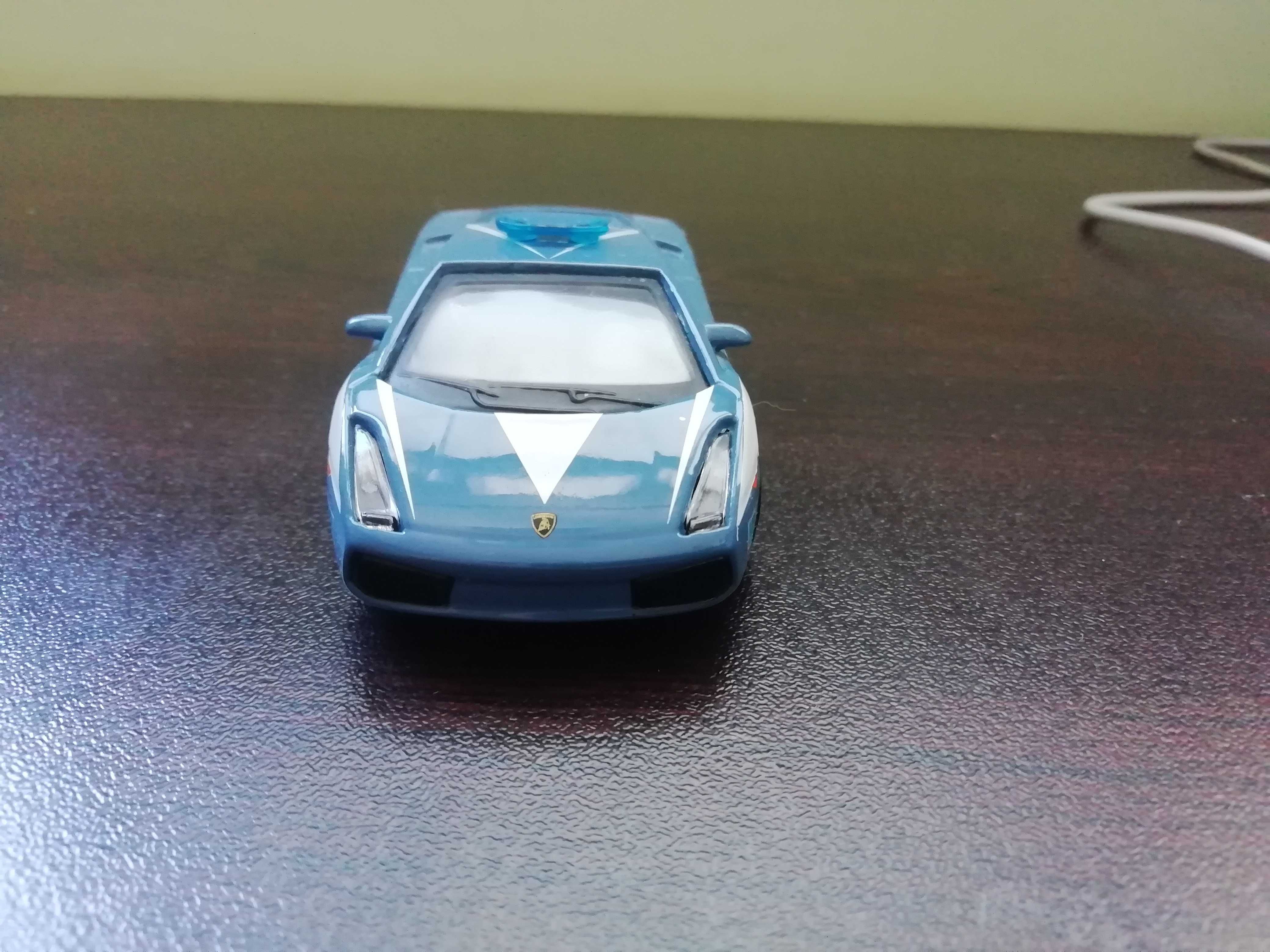 BBURAGO LAMBORGHINI GALLARDO POLIZIA 1/43 нова количка Бураго метална