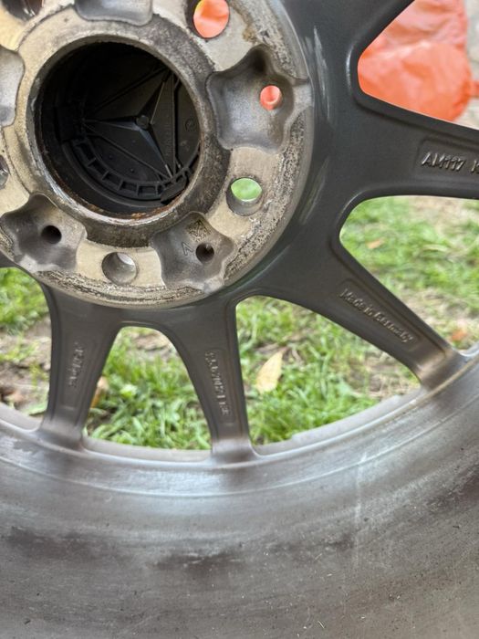 Оригинални AMG джанти с гуми 20 Mercedes