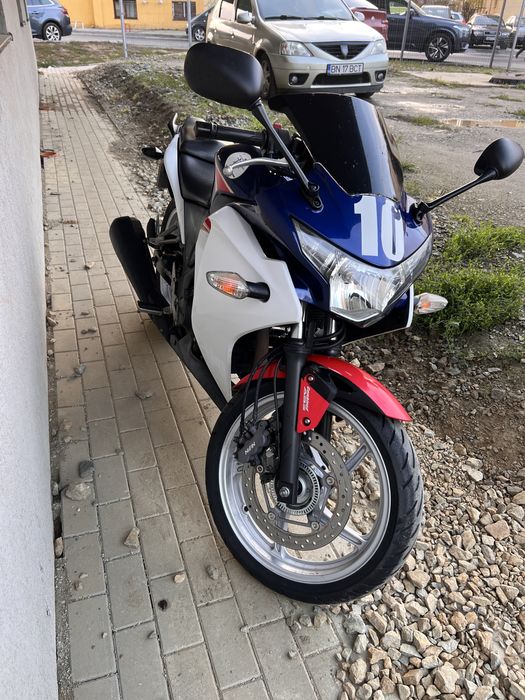 De vanzare Honda CBR 250R