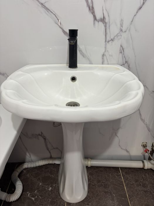 Ванный туалеть и раковина