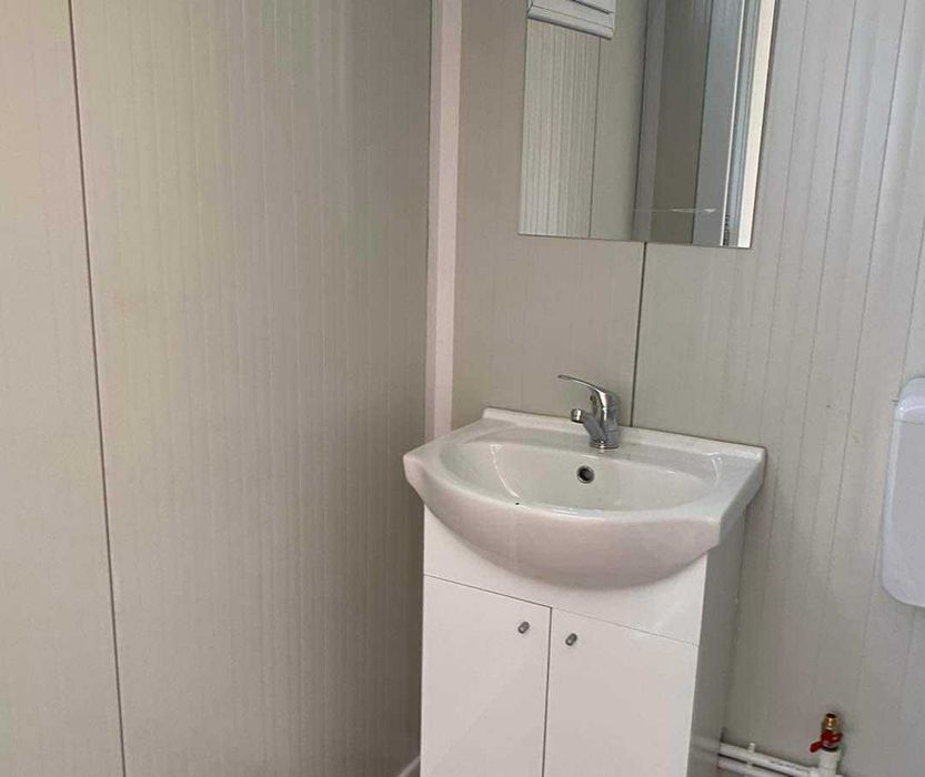 Containere modulare, cabine de paza moderne, spatiu de birou