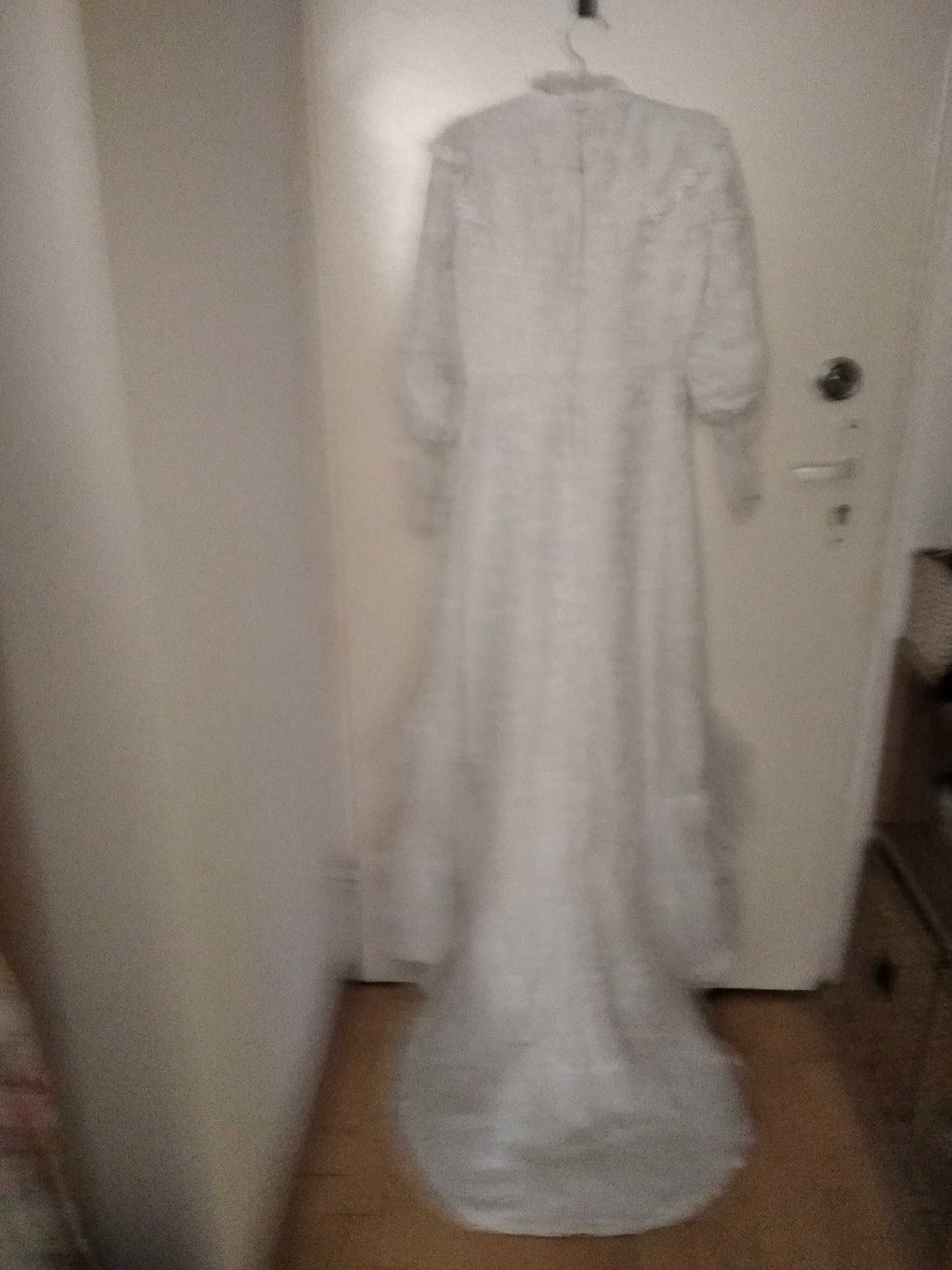 Булчинска рокля с венче