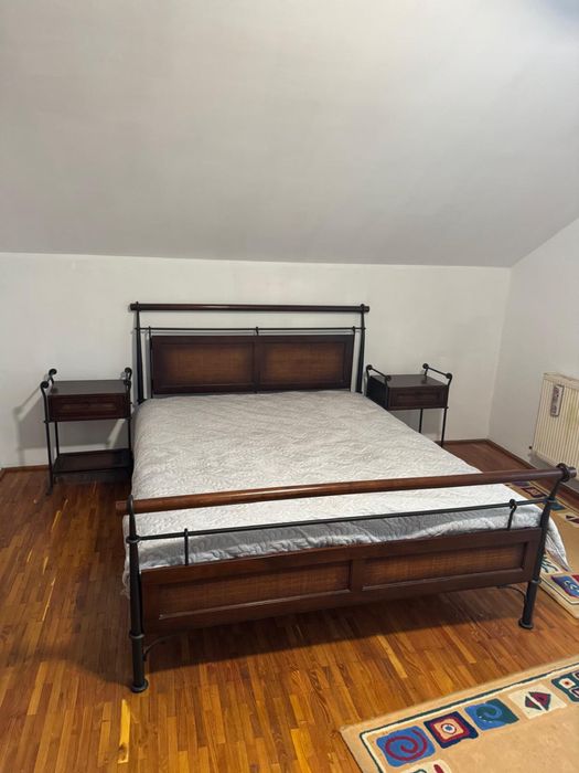 Pat si noptiere si comoda