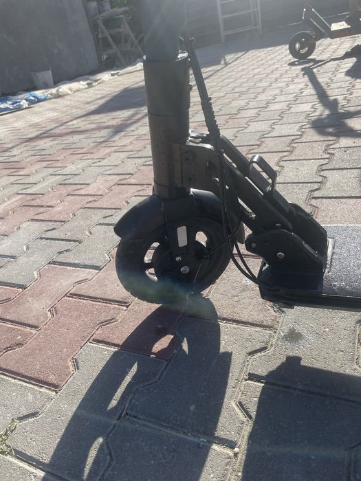 Vand trotineta electrica