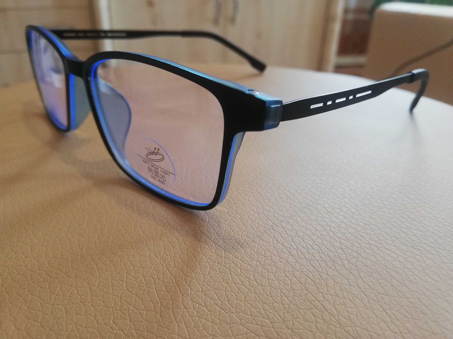 Нови Диоптрични Рамки за Очила