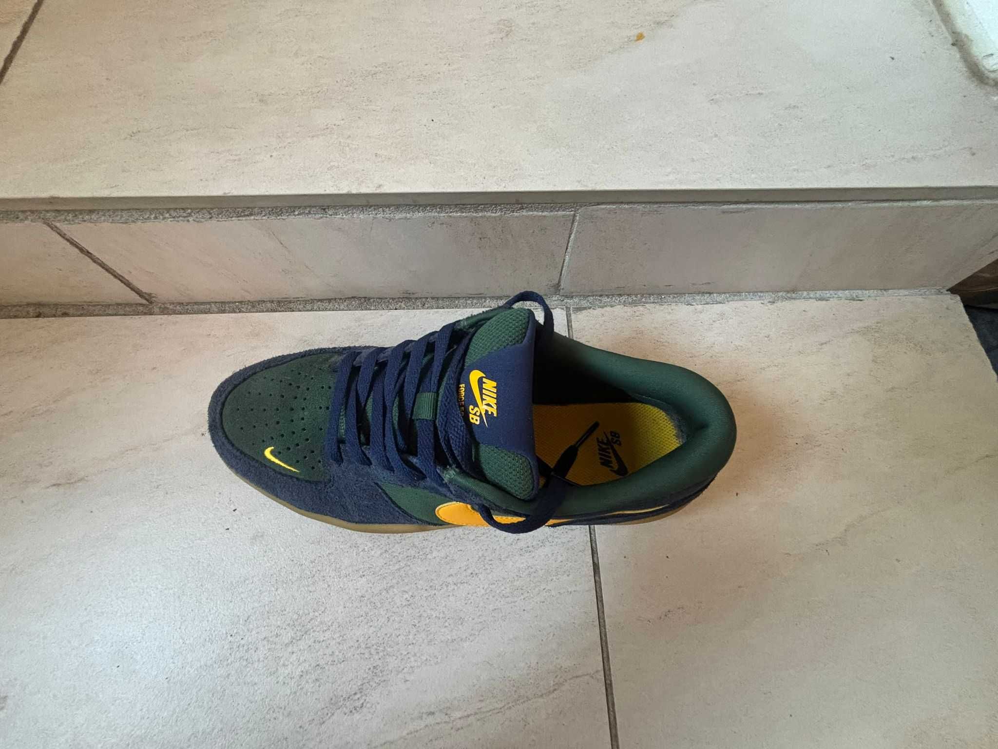 Pereche de papuci Nike SB FORCE 58 marimea 43